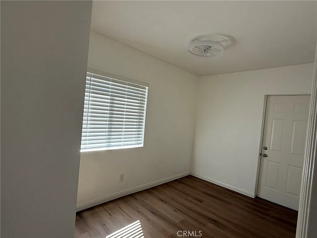 3 bed, 1.5 bath, 780 sqft, $2,600 — Photo 4