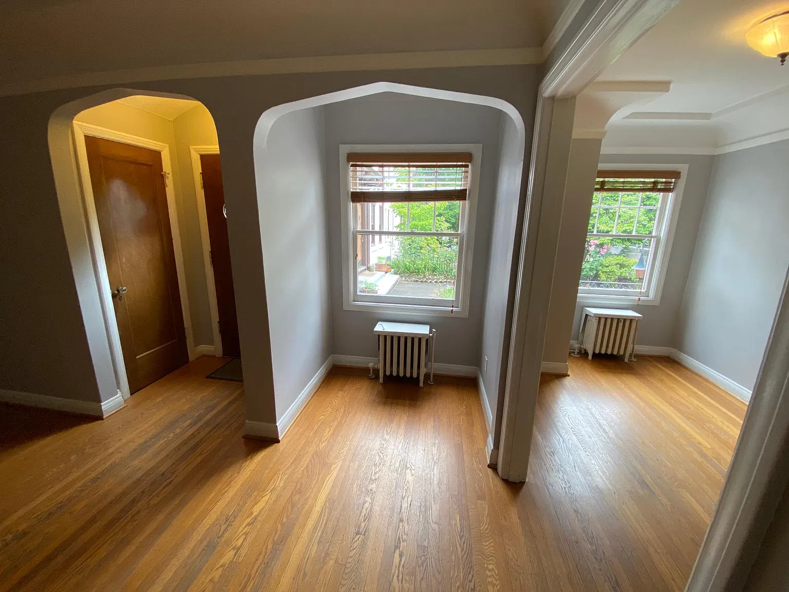 2 bed, 920 sqft, $2,400 — Photo 4