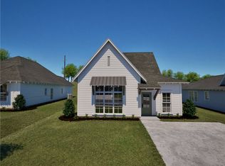 65 Summer St, Opelika, AL 36804