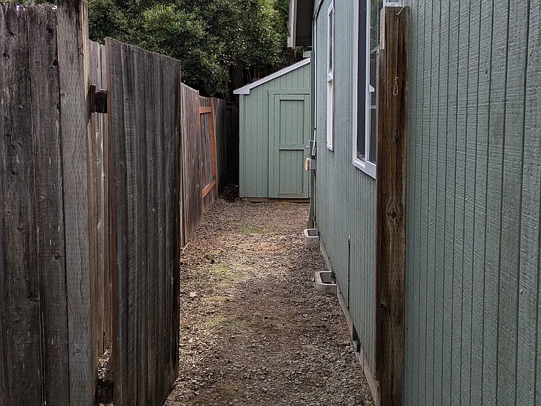 17032 SW Lynnly Way — Photo 28