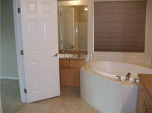 3rd image of 9401 Yellowshale St