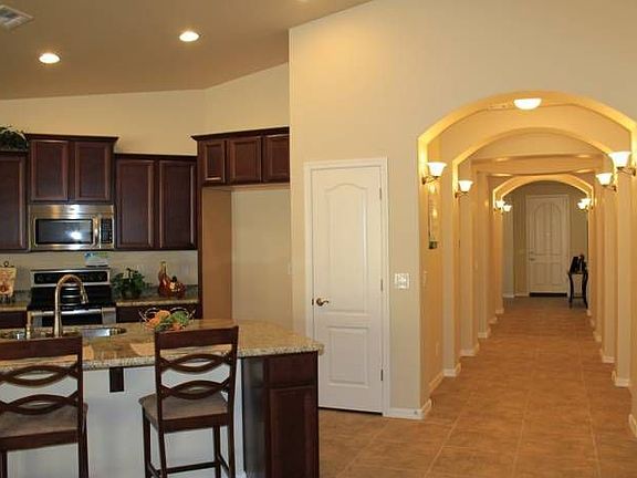 Kitchen/island/hall