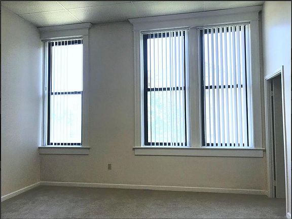 5th image of 1352 N Meridian St #305