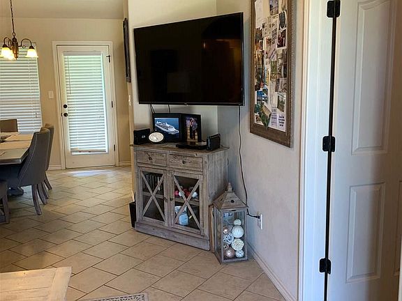 3rd image of 6509 Westwood Village Dr