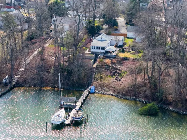 7720 W Shore Rd, Pasadena, MD 21122