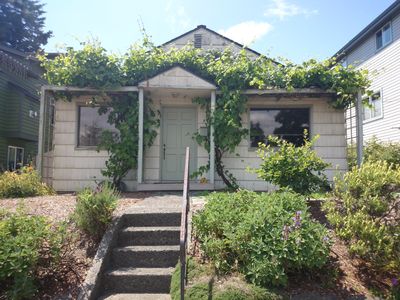 8519 18th Ave NW, Seattle, WA, 98117