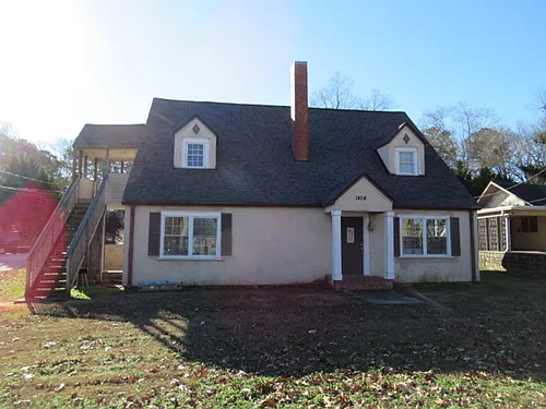 1404 Maple St Photo 1