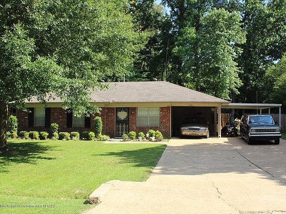 3rd image of 5761 Ashford Dr