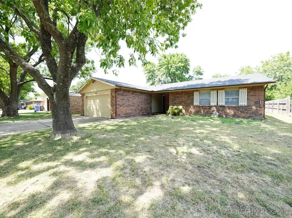 1808 W Gary St, Broken Arrow, OK 74012