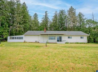 40025 Crestview Ln, Lebanon, OR 97355