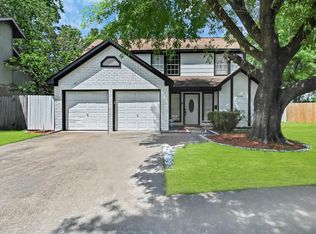 8006 Summer Trail Dr, Houston, TX 77040