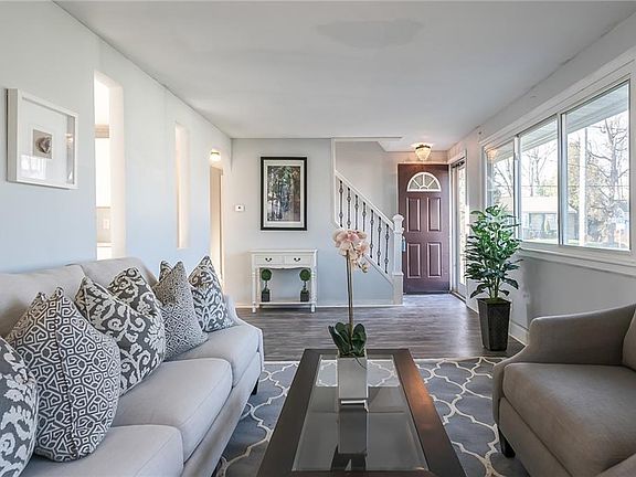 2nd image of 217 Dixon Dr