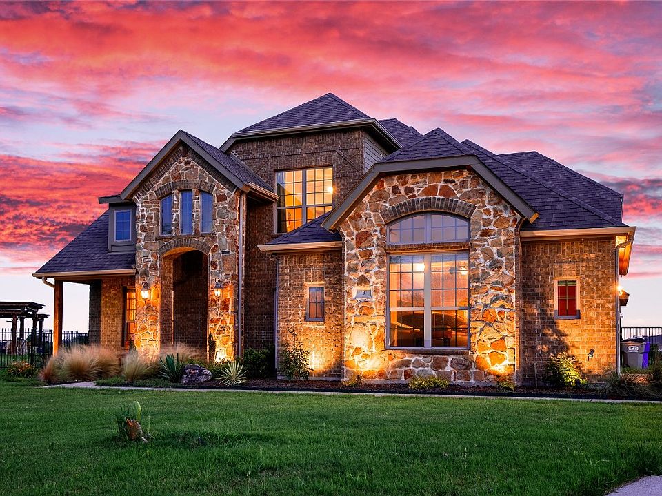 1st image of 9 Winterhawk Dr