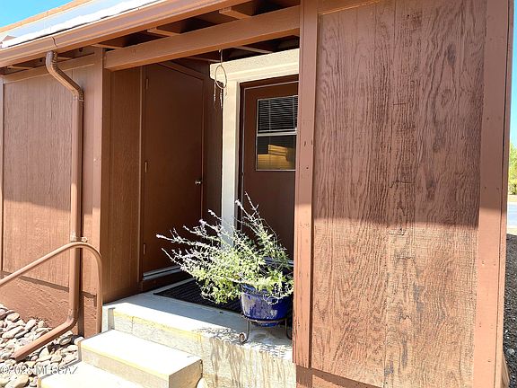 3rd image of 91 S Paseo Quinta APT A