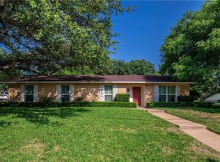 900 Fairway Rd, Woodway, TX 76712