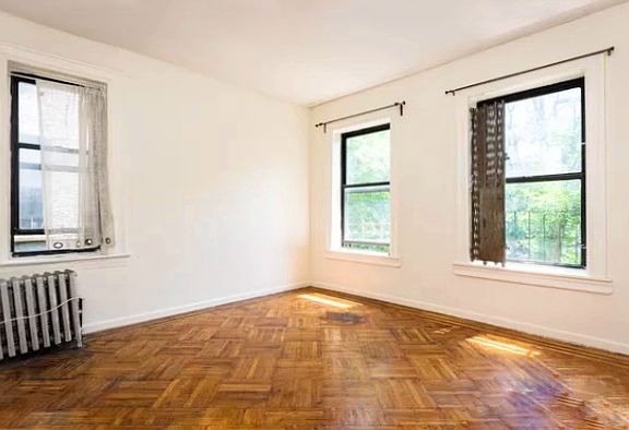 5th image of 1164 Pacific St APT D1