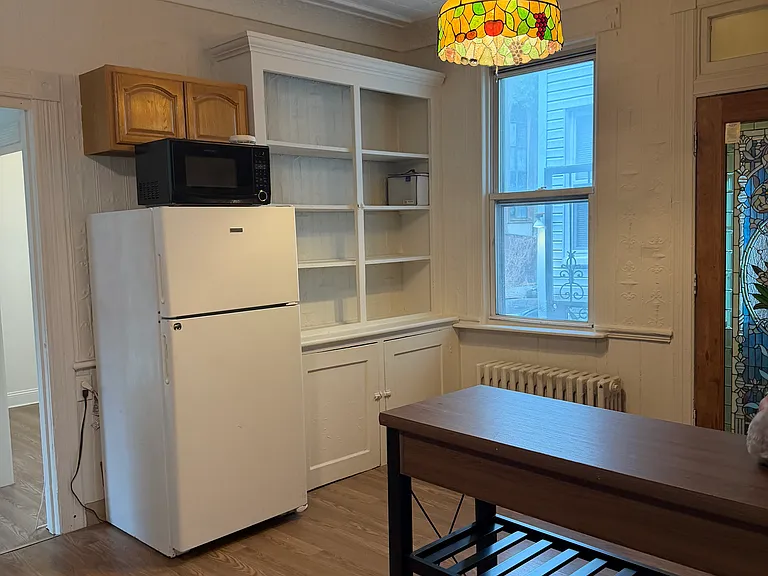 389 Van Duzer St #1B — Photo 8