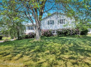 505 Fawnwood Dr, Clarks Summit, PA 18411
