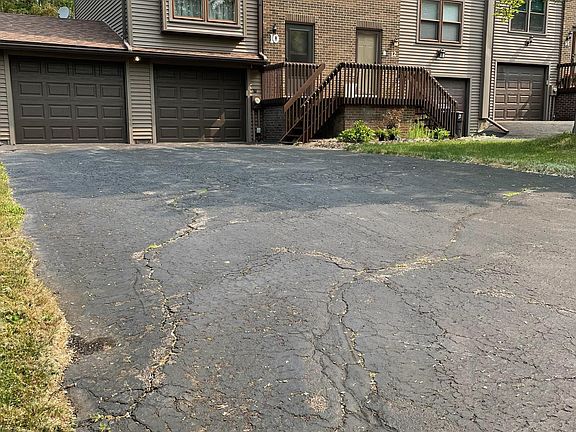 2nd image of 10 Chesterton Ct