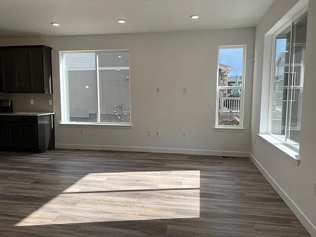 3 bed, 1489 sqft, $2,950 — Photo 4