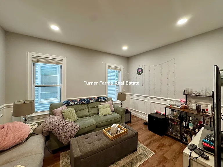 38 Crescent Ave #1A — Photo 8