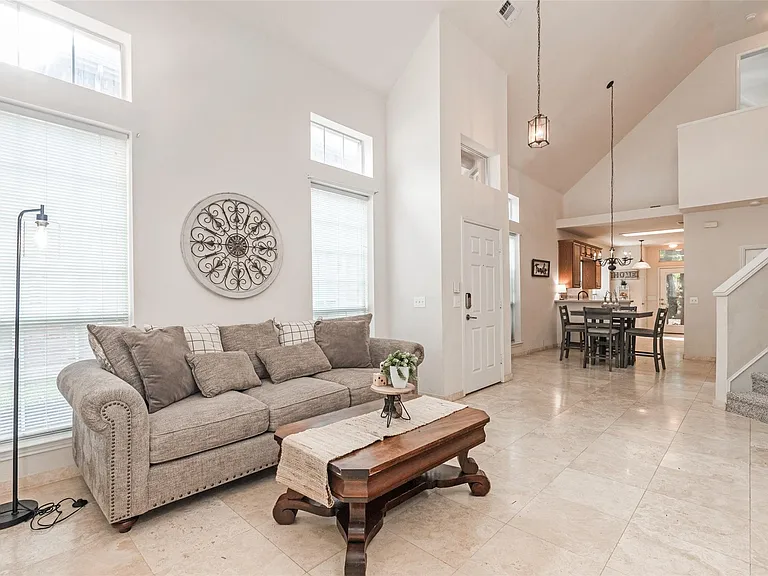 11549 Fountainbridge Dr — Photo 6