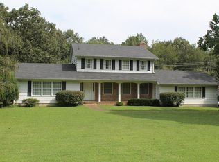 111 Oak Park Dr, Tullahoma, TN 37388