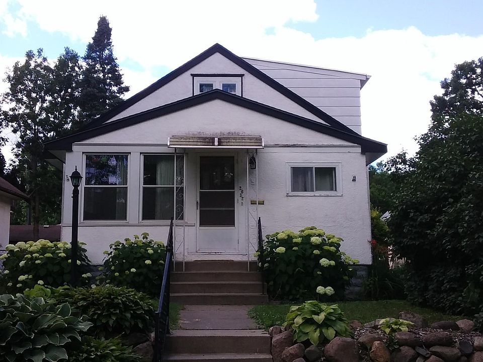 1st image of 2632 38th Ave S