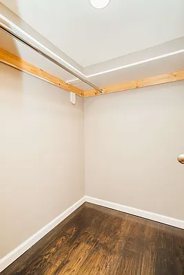 Rented by Nooklyn NYC LLC | media 12