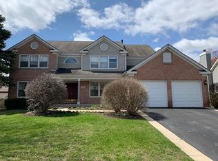 311 Ambria Dr, Mundelein, IL 60060
