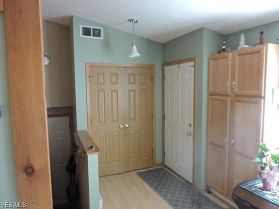 5th image of 651 Sturbridge Dr Unit 6