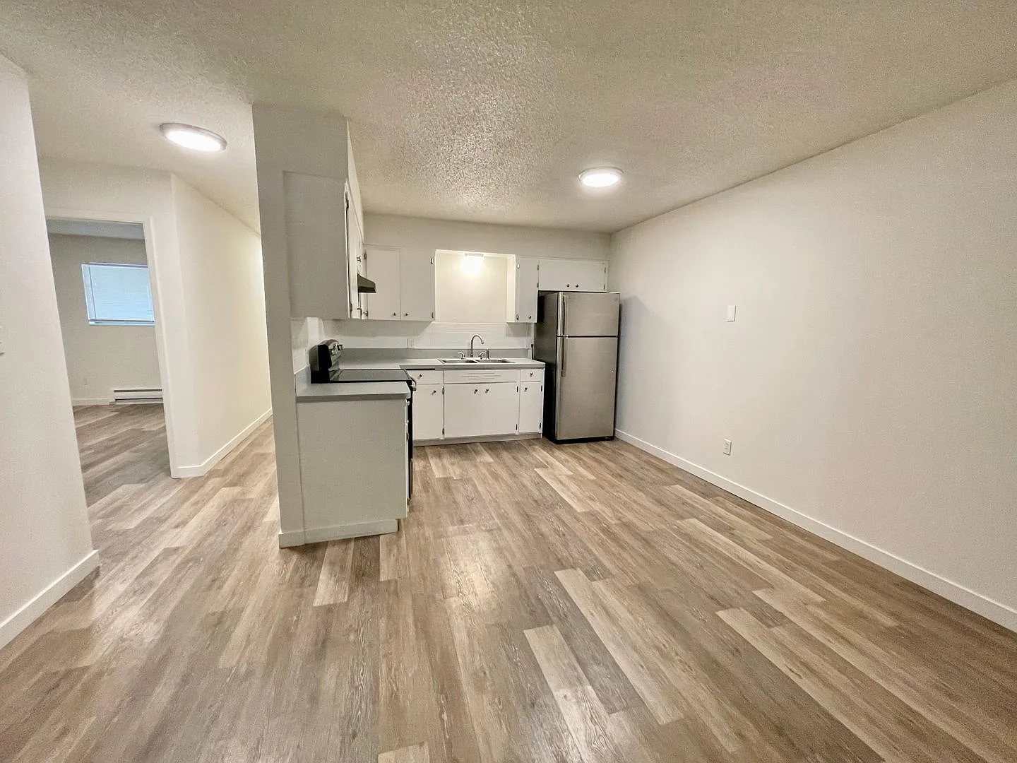 Pine Villa Apartments — Photo 3
