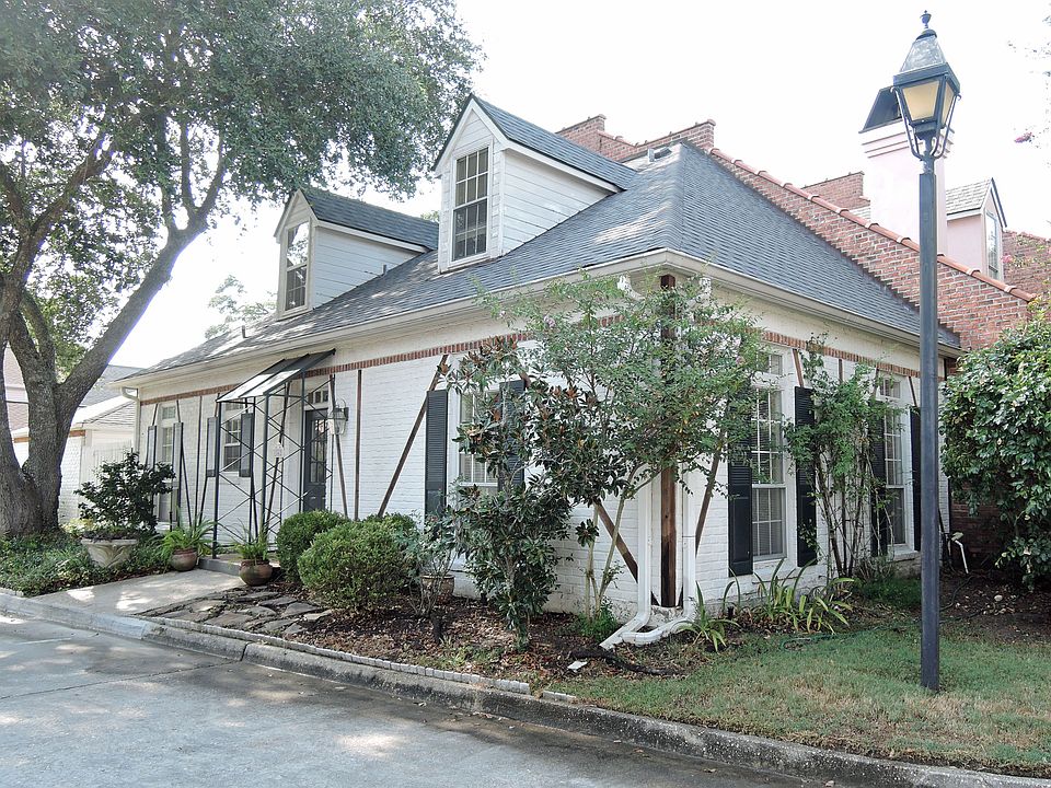 Old Goodwood Village