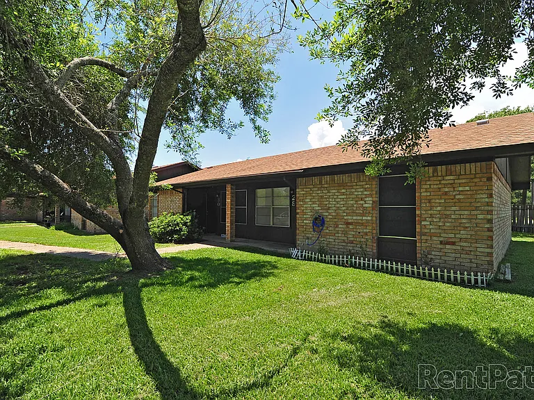 Windwood Apartments — Photo 23