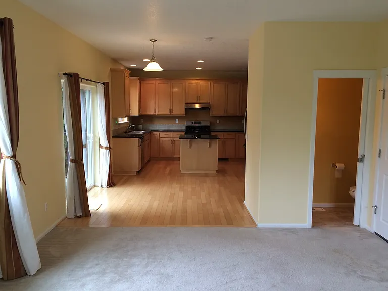 9946 NW Taylor St — Photo 10