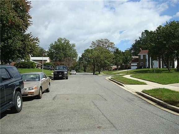 2nd image of 2702 Curry Dr
