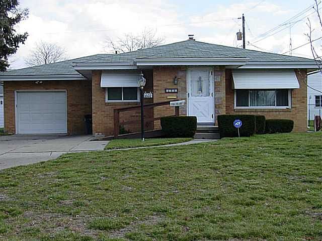 1st image of 5532 Silverdale Dr