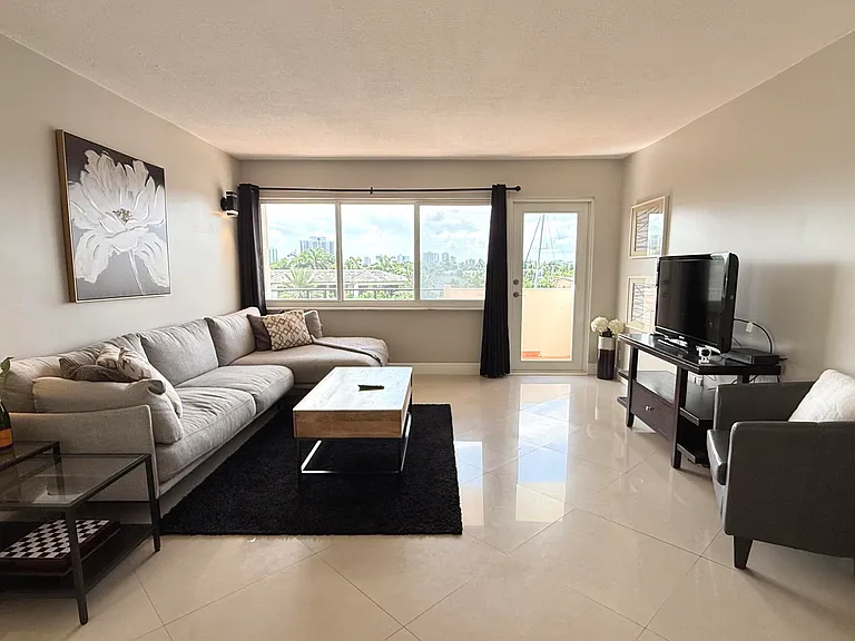 401 Golden Isles Dr #409 — Photo 9