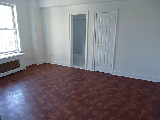 Rented by Mall Properties, Inc. | media 14