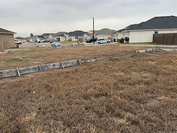 3rd image of 6729 Keyan Dr