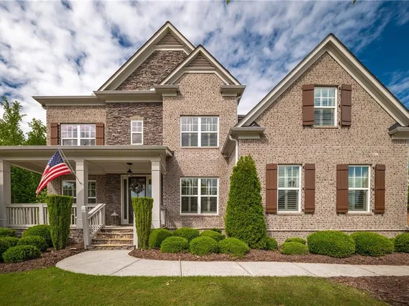 3825 Valleyway Rd, Cumming, GA 30040