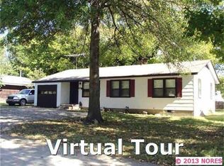 1932 S Johnstone Pl, Bartlesville, OK 74003