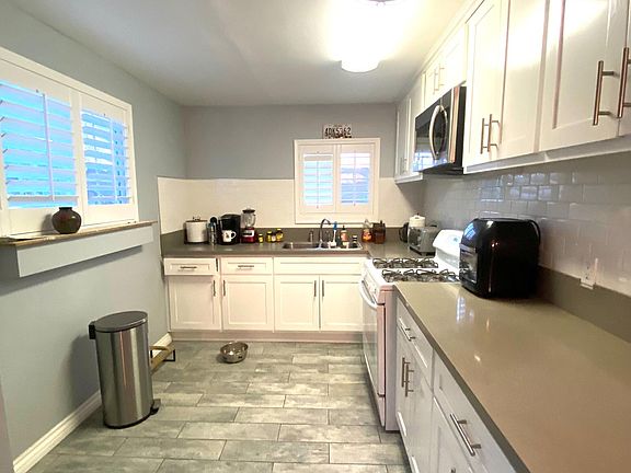2nd image of 5176 Wadena St
