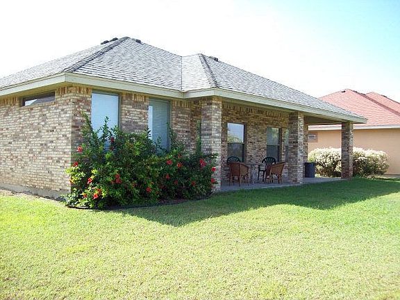 3rd image of 6 Cypress Point Dr