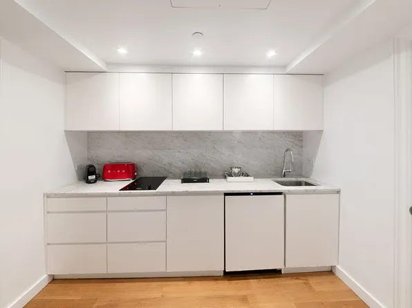 160 Central Park South image 5 of 7