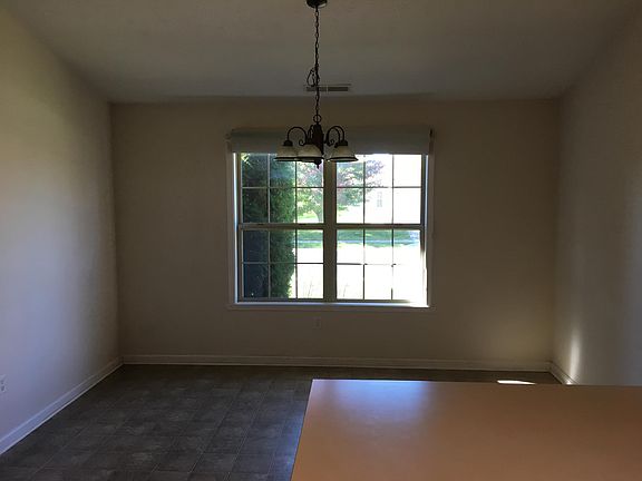 3rd image of 1205 Brittany Cir
