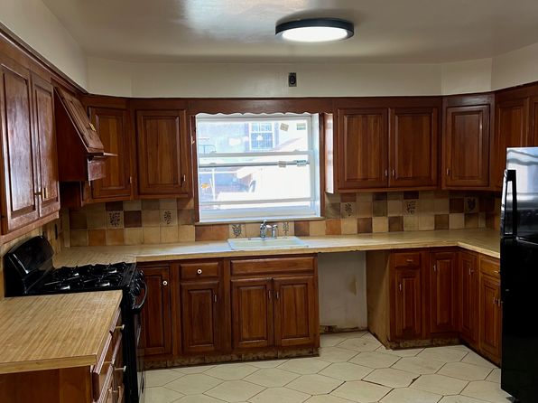 (undisclosed Address)