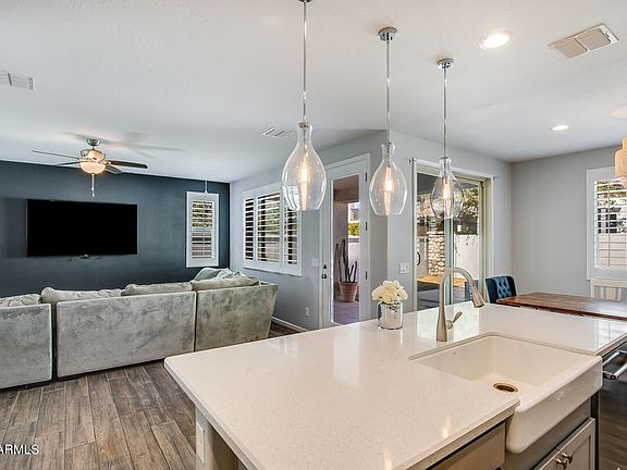 4th image of 1562 W PARK Avenue