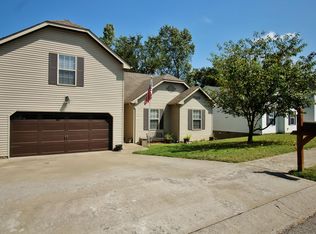 411 Zurich Ct, Clarksville, TN 37040