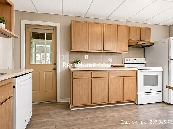 4th image of 38 Jefferson St APT 1